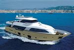 CUSTOM LINE 26 M Navetta
