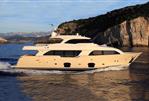 CUSTOM LINE 26 M Navetta