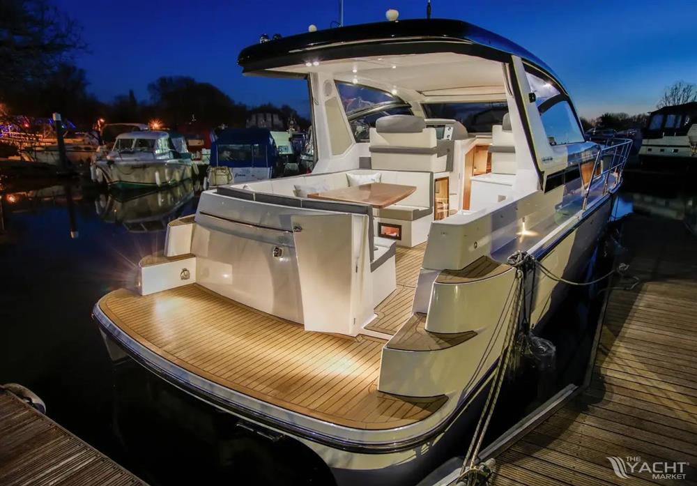 Sheerline 1090 Hard Top