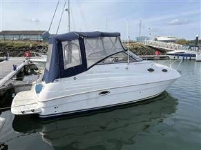 Regal 2465 Commodore