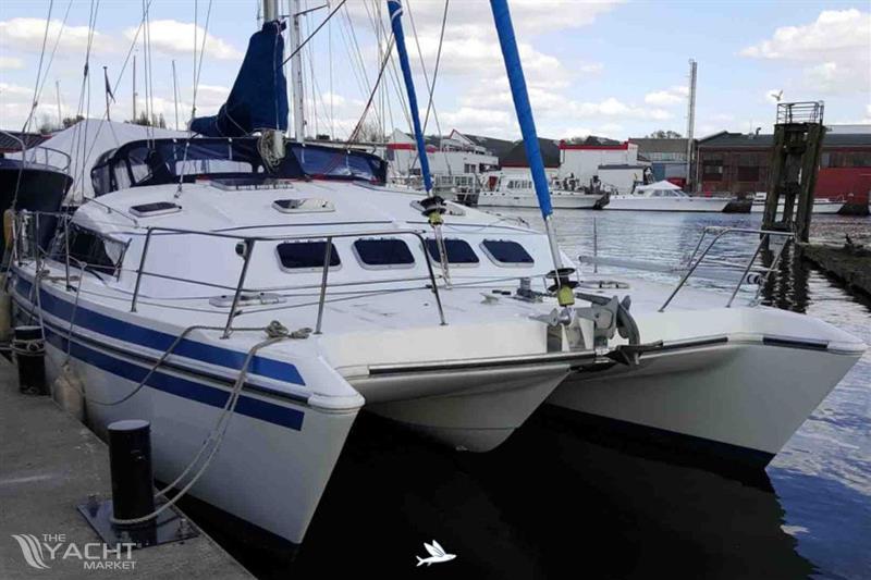 Prout Catamarans  Prout Escale 39