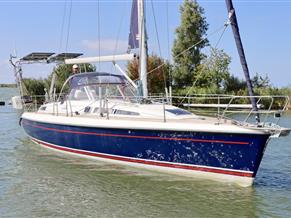 Maxi Yachts 38