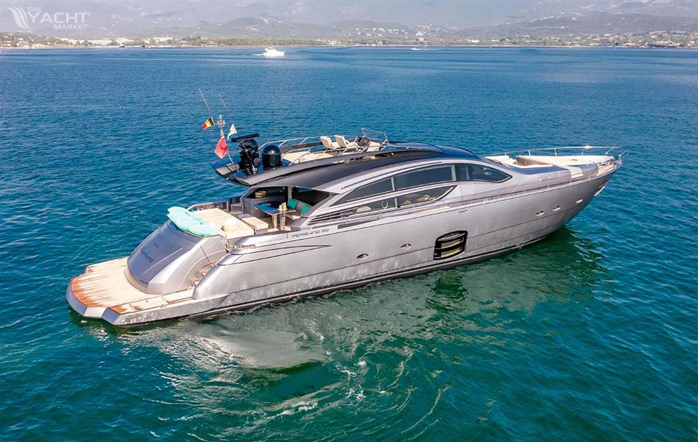 Pershing 82 VHP - Pershing 82 VHP (2016)