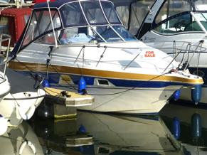 Maxum 2400 Scr