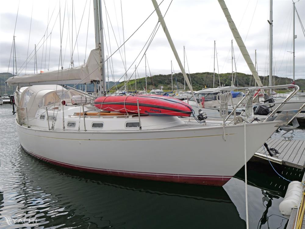 Vancouver 34 Classic - 1993 Vancouver 34 Classic - CINNABAR