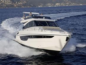 Cayman Yachts F520