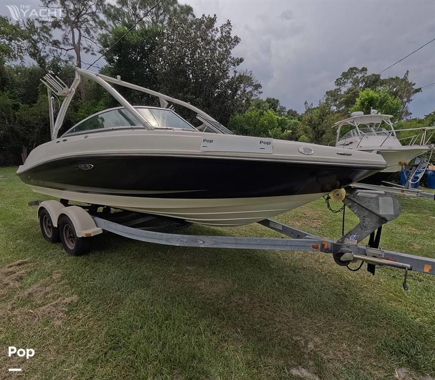 Sea Ray SLX 210 - 2011 Sea Ray SLX 210 - Photo #1