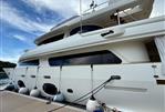 Custom Line Navetta 33