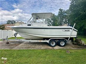 Boston Whaler 23 Conquest