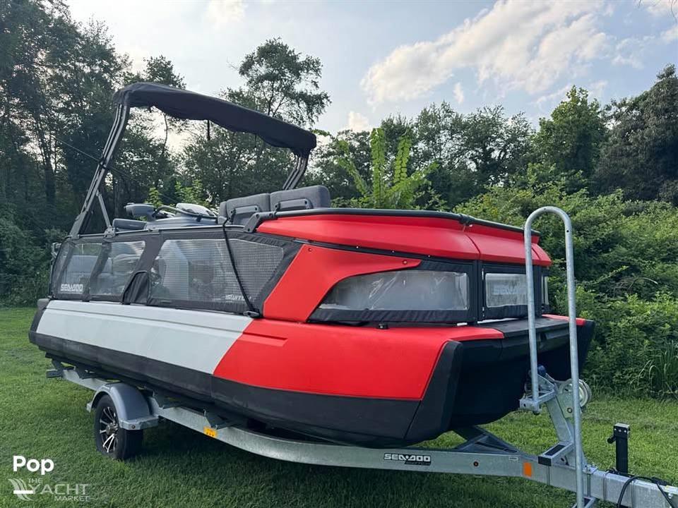 Sea-Doo Switch Cruise 21 - 2023 Sea-Doo Switch Cruise 21 - Photo #1