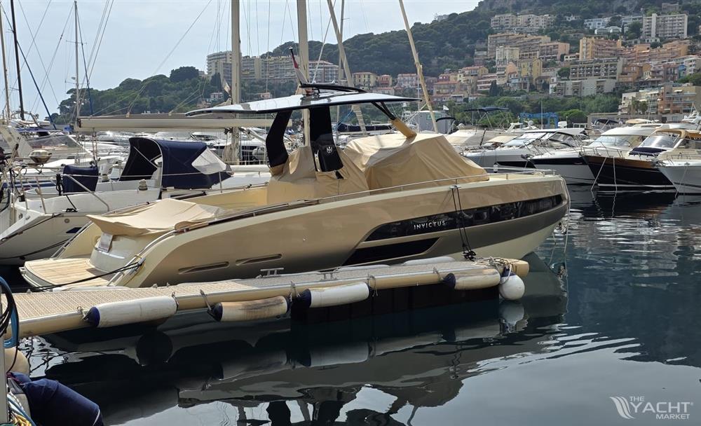Invictus GT 320