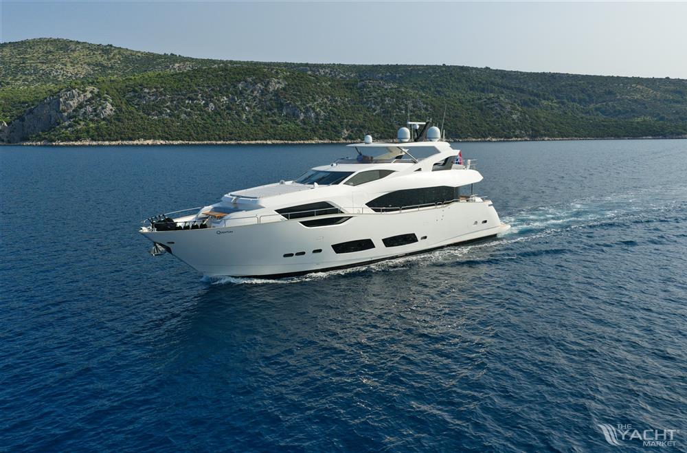 SUNSEEKER YACHT 95