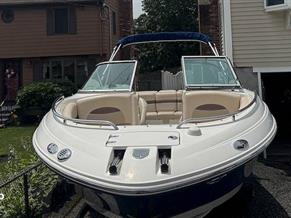 Chaparral 235 SSI
