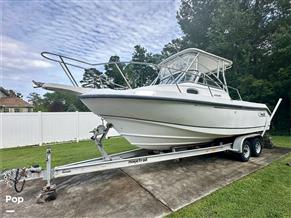 Boston Whaler 23 Conquest