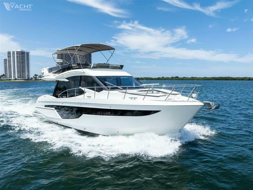 Galeon 500 Fly
