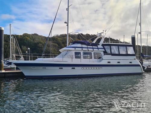 Trader Signature 535