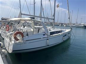 Beneteau Oceanis 35.1
