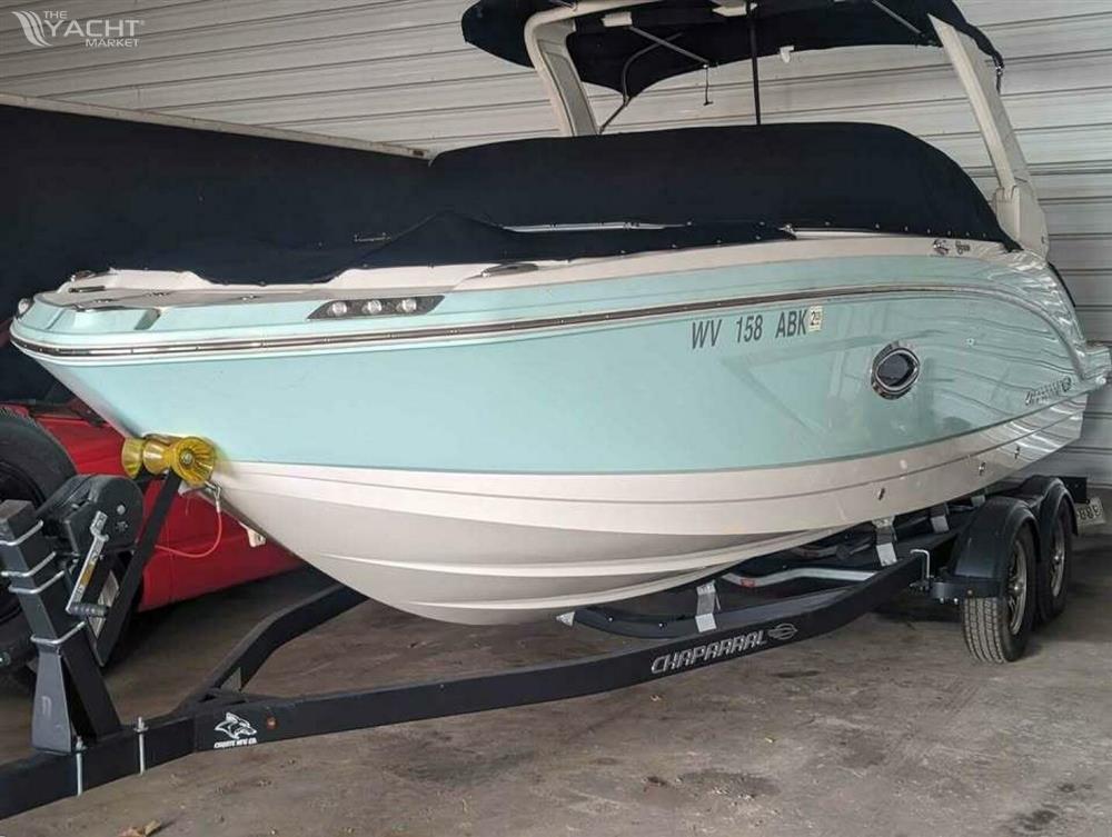 Chaparral 230 SUNCOAST
