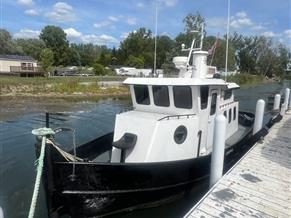 1985 32' x 11'6 PUSH TUG/WORK BOAT