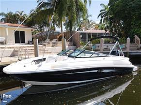 Sea Ray 240 Sundeck