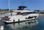 Ferretti Yachts 670
