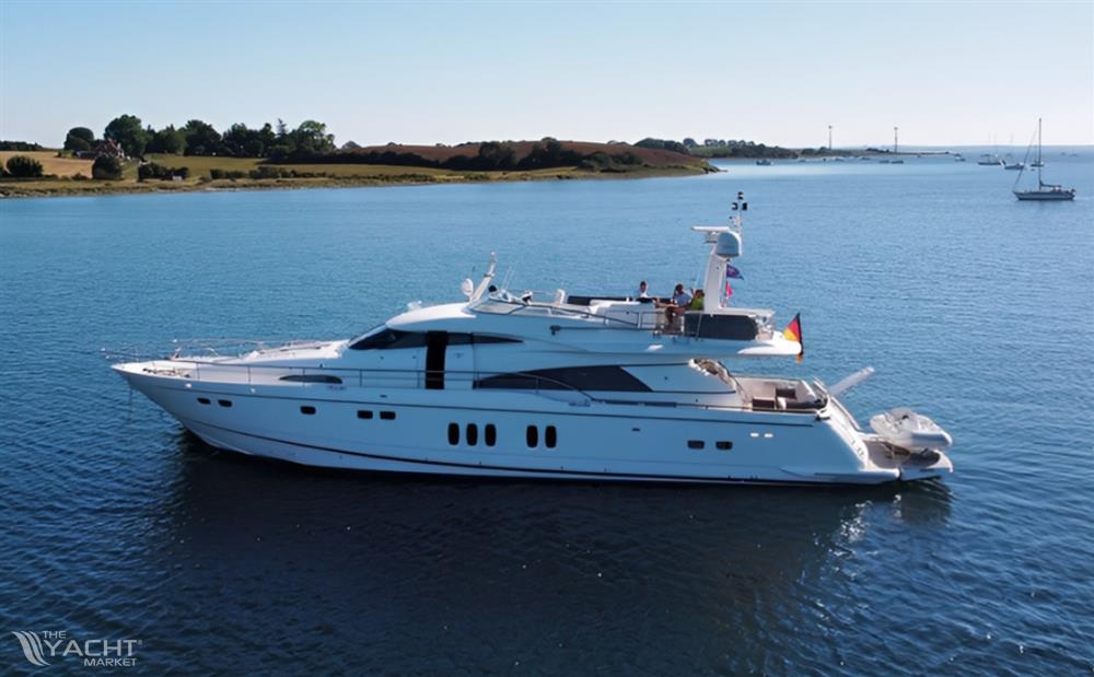 Fairline Squadron 74 - Fairline Squadron 74 (2005)