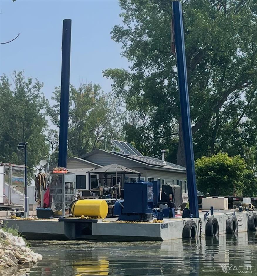 1982/2010 45&#39; x 22&#39; x 5&#39; Spud Barge w/ deck equipment