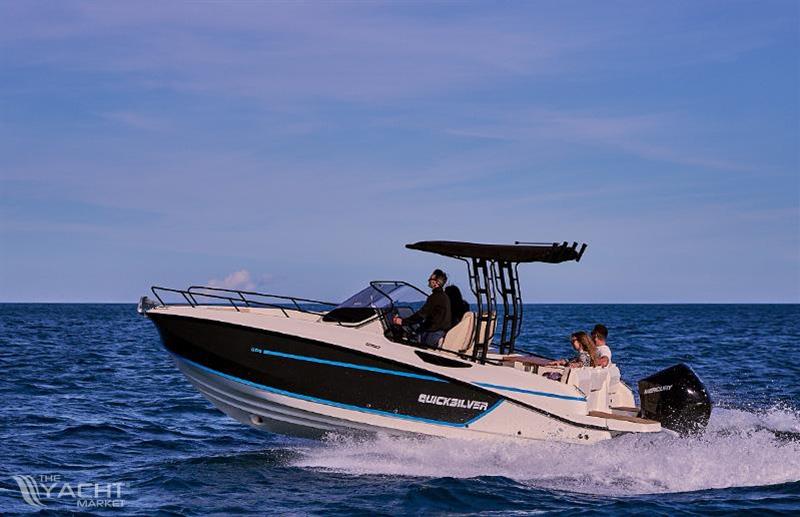 QUICKSILVER ACTIV 805 OPEN