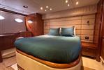 Sunseeker Predator 68 - 22 - Master Cabin