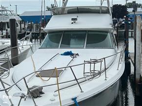 Sea Ray 370 Sedan Bridge