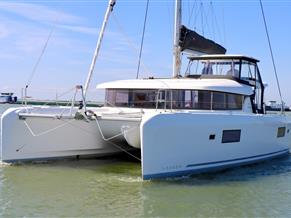 Lagoon 42