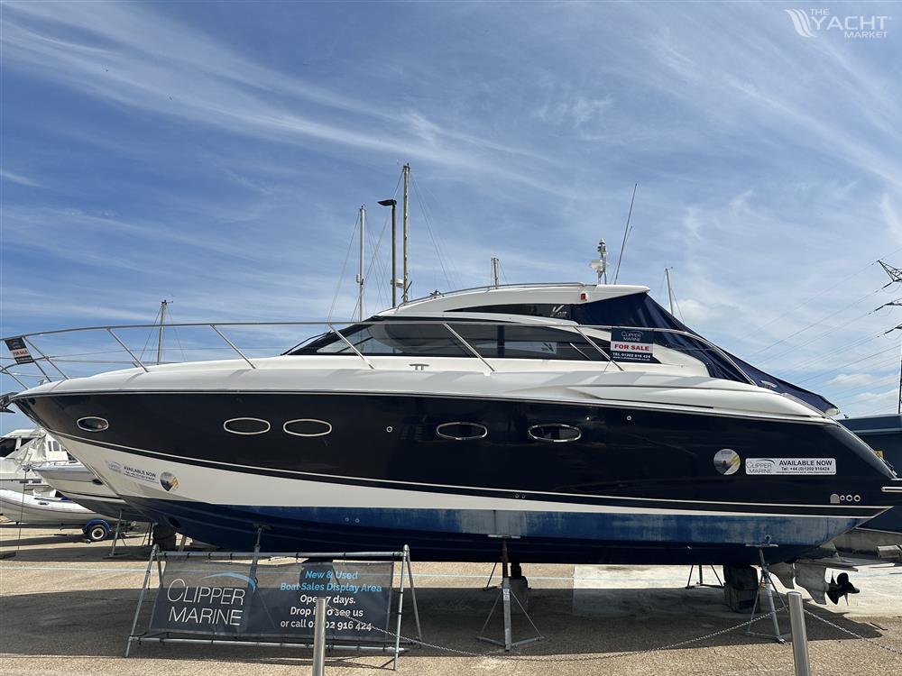 Princess V42 - 2011 Princess V42 2