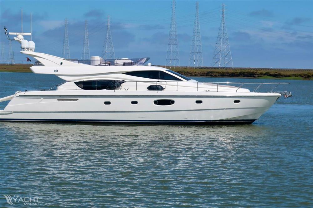 Ferretti Yachts 550