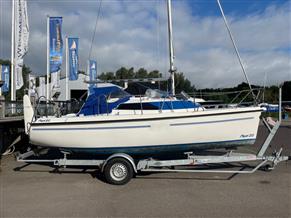 FAN 20  Trailer kajuit zeiljacht