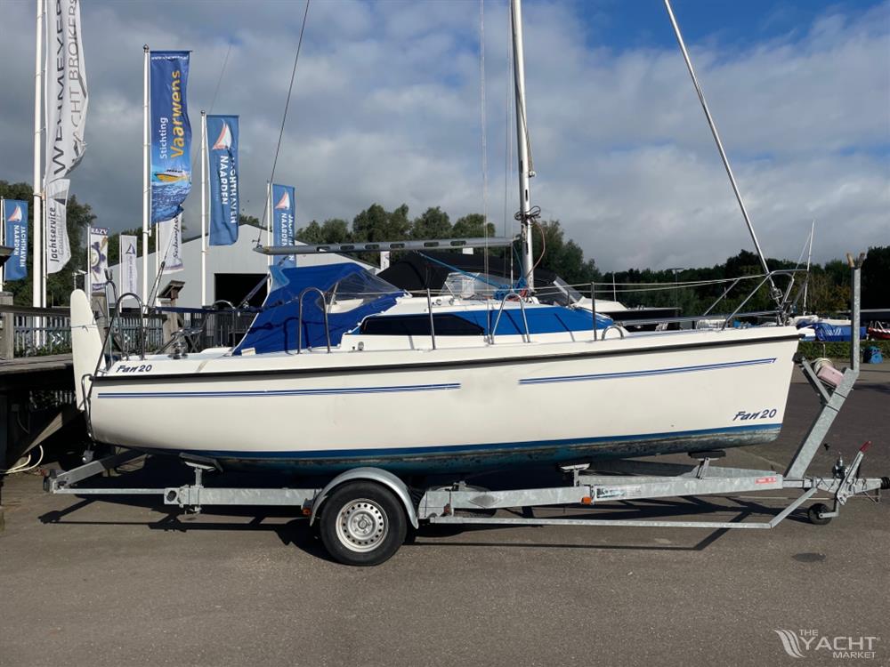 FAN 20  Trailer kajuit zeiljacht
