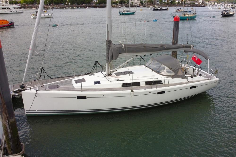 Hanse 415