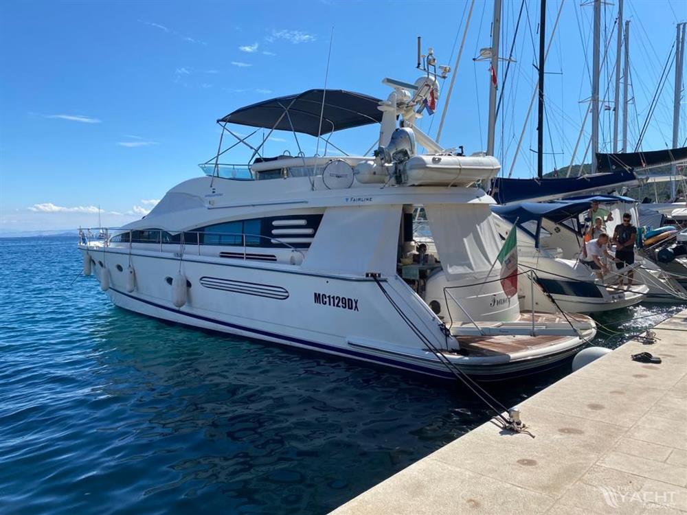 Fairline SQUADRON 62 - 18.jpg