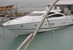 Sunseeker Predator 82 - DSCN2540.JPG