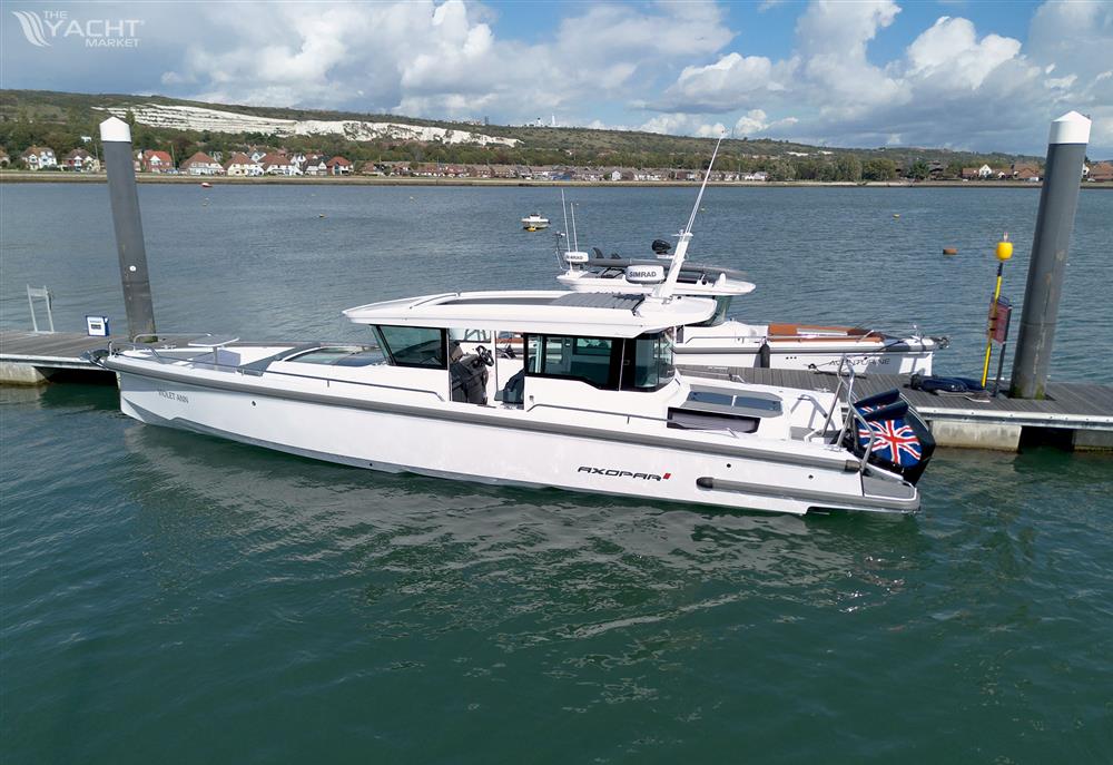 Axopar 37XC Cross Cabin - 0 - Exterior