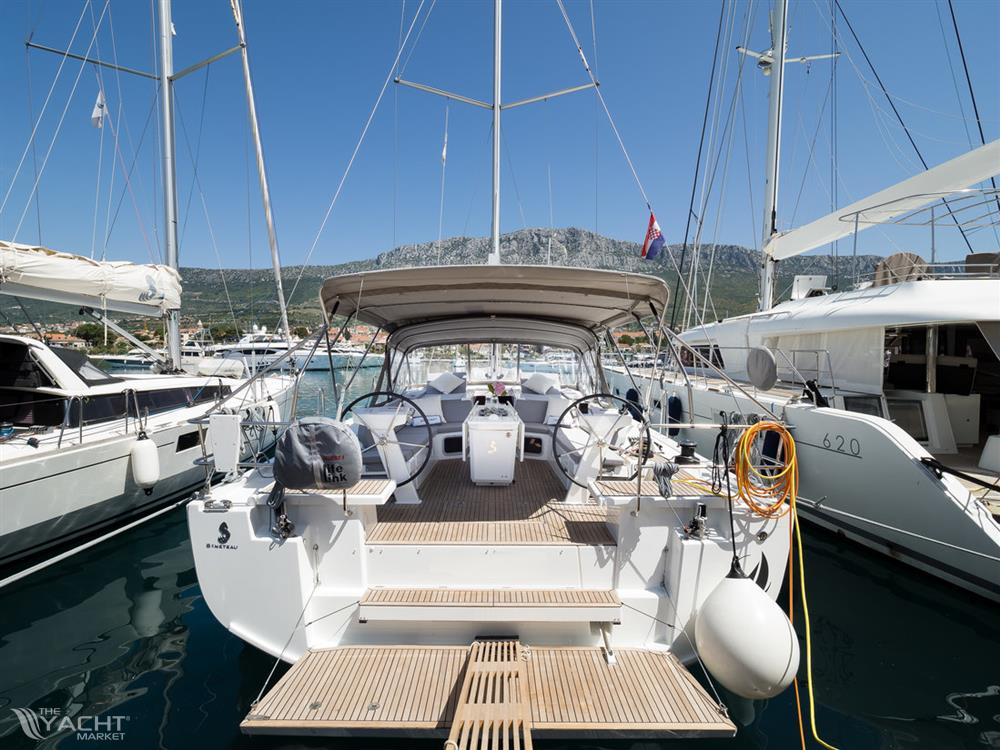 Beneteau Oceanis 51.1