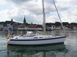 Hallberg-Rassy 37