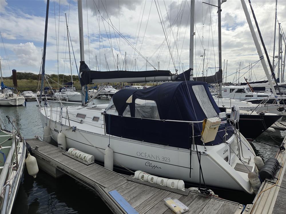 Beneteau Oceanis 323 Clipper