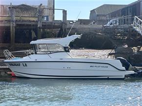 Parker 660 Pilothouse