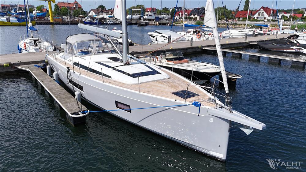 Beneteau Oceanis 51.1