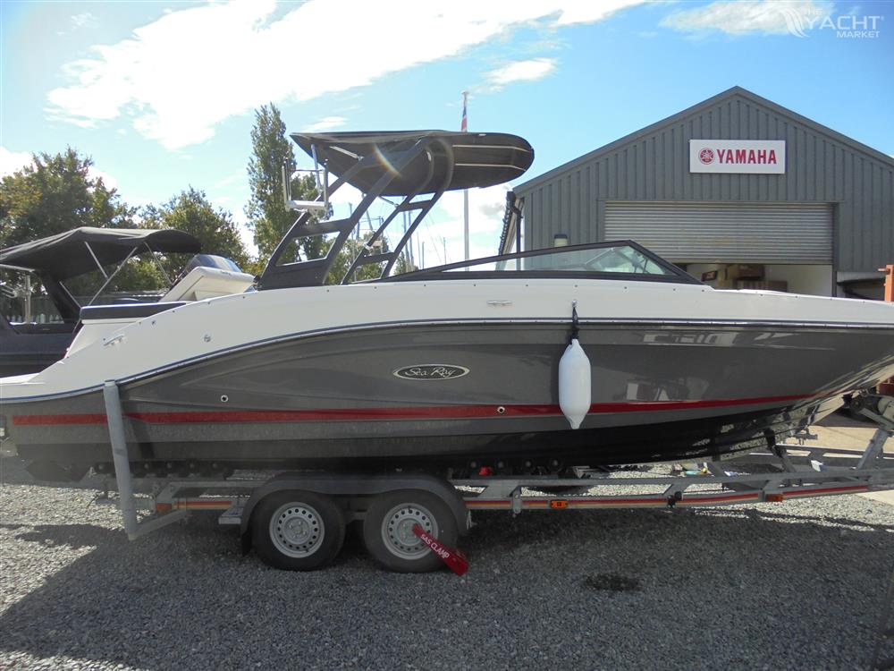 Sea Ray 230 230 Bow rider