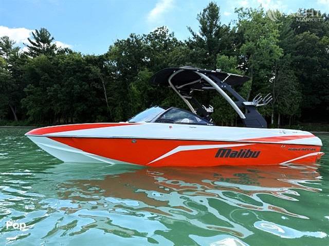 Malibu Wakesetter 21 VLX - 2017 Malibu Wakesetter 21 VLX - Photo #1