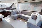 Sunseeker Manhattan 68 - 12 - Saloon