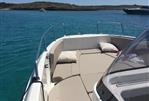 Quicksilver 755 ACTIV SUNDECK