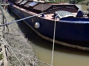 Houseboat Thames Lighter