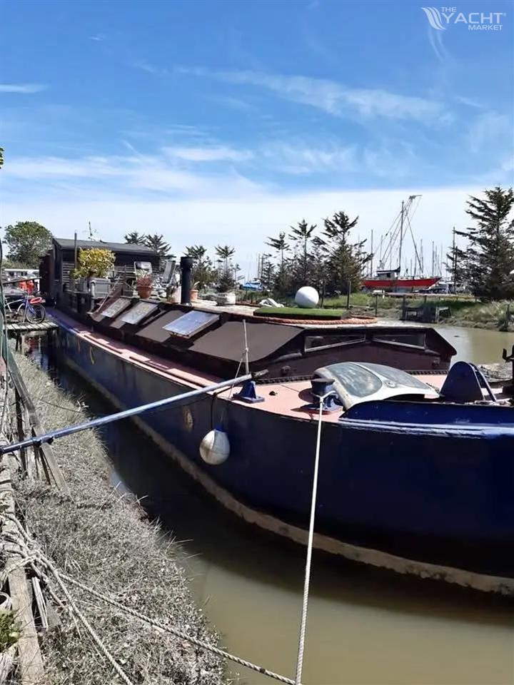 Houseboat Thames Lighter